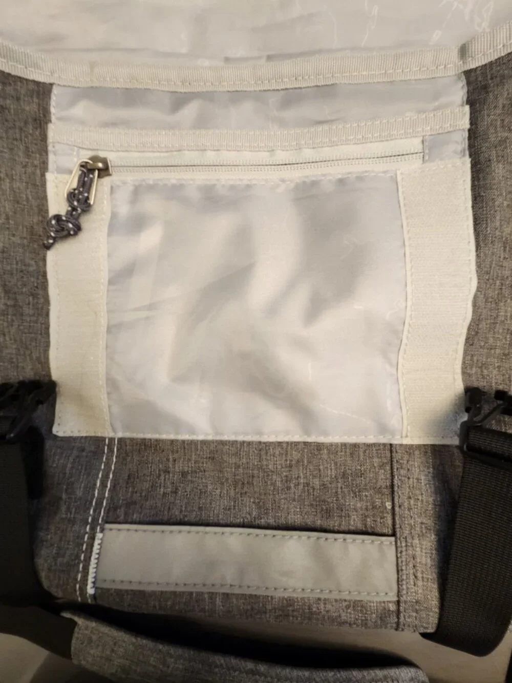 OIWAS Messenger Bag 17